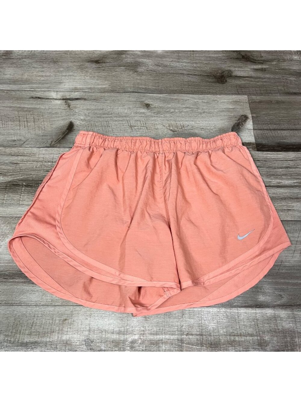 Nike Athletic Dri-FIt Mid Rise Lined Running Shorts Salmon Women’s Size L
